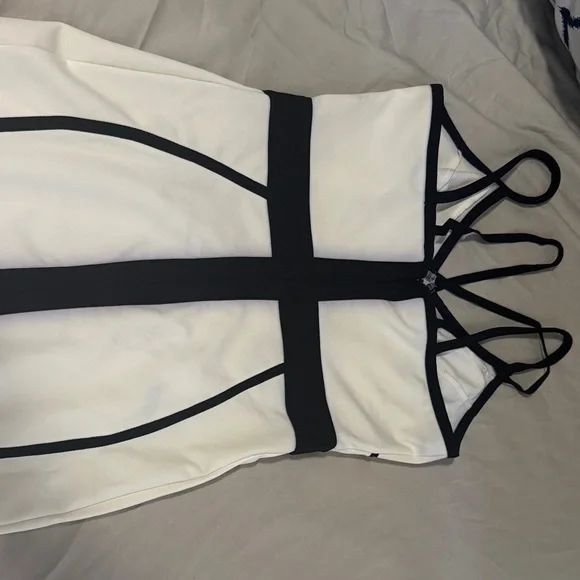 SHEIN White Mini Dress with Black Accents - Picture 4 of 4